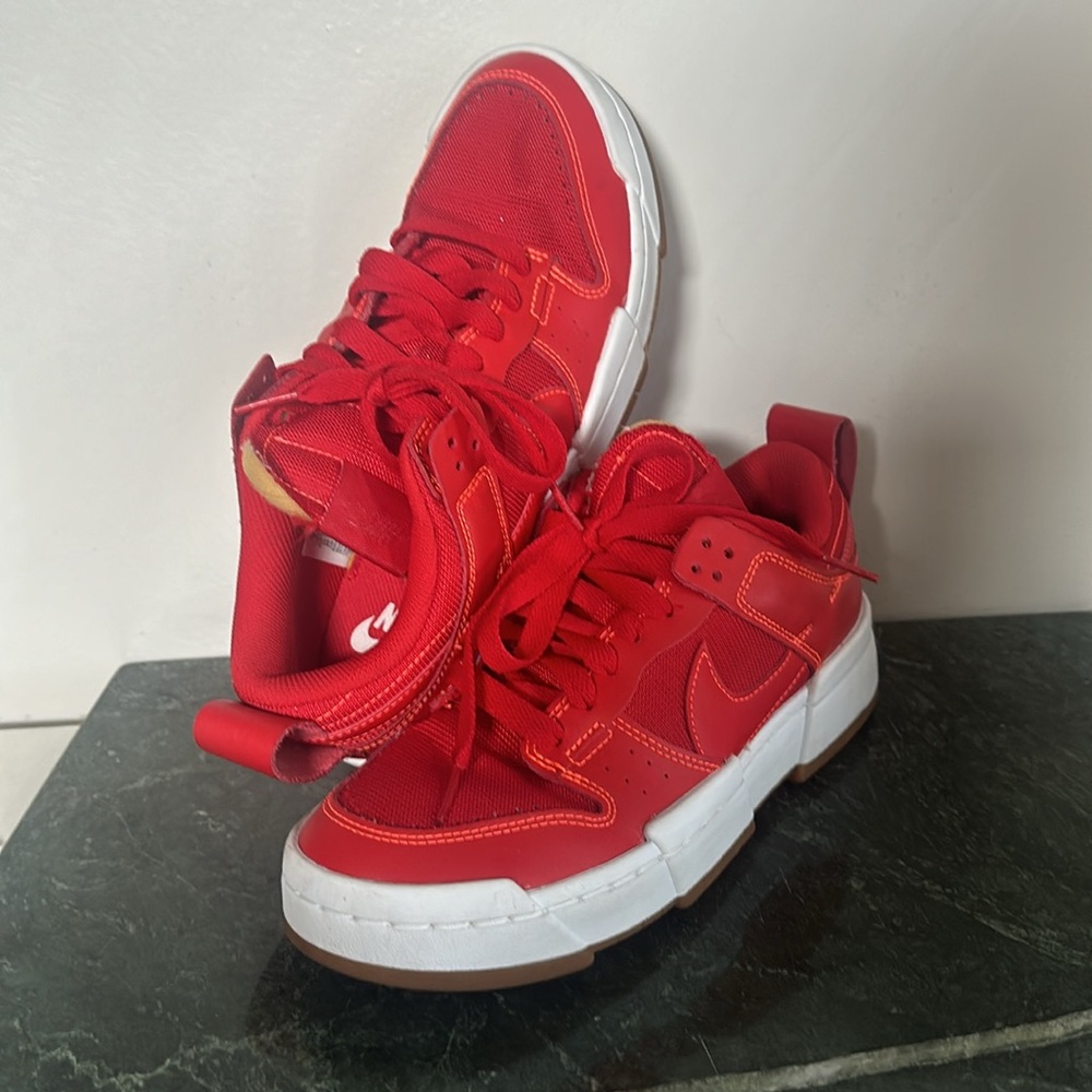 Red Nike sneakers - low disrupt dunks - Picture 4 of 5